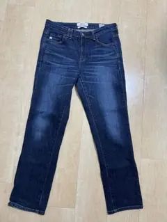 SOMETHING. ストレートデニム