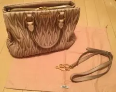 miumiu マトラッセ 2way ショルダーバッグ
