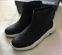 エコー ECCO CHUNKY SNEAKER 38