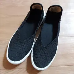 レディース　ゴム編み込みスニーカー　黒　Mサイズ