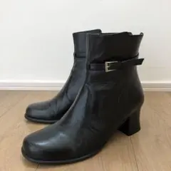 セリーヌ ショートブーツ