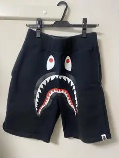 【A BATHING APE】シャーク ハーフパンツ