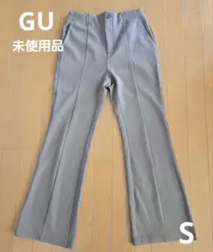 【未使用品】フレアパンツ ハイウエスト《GU》S
