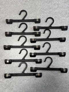 黒のクリップ付きハンガー 9本セット