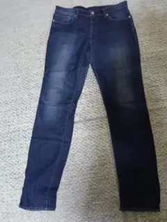 GU スキニーパンツ サイズ31