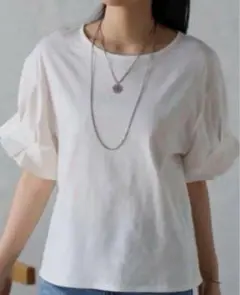 【新品】(そタTW)BONJOUR SAGAN 袖タックTシャツ