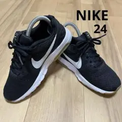 Nike ブラック メッシュシューズ