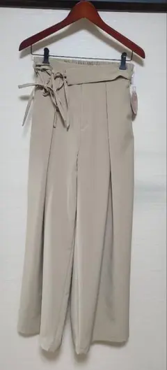 しまむら　yumi　リボンタックワイドパンツ(新品)