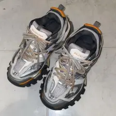 BALENCIAGA truck trainerスニーカー