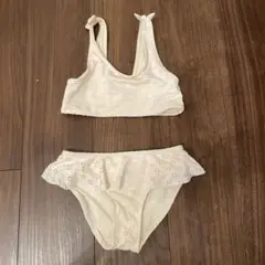 子ども用水着　130 アイボリー 透かし編み フリルビキニ