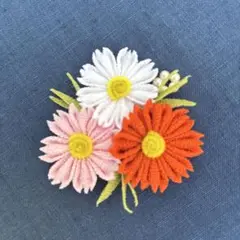 つまみ細工　コスモスの花ブローチ 2way 三色　秋