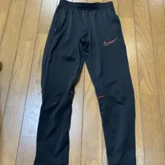 ナイキ　ジャージ パンツ　ジュニアサイズL