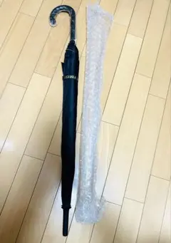 【新品未使用】ヒグチユウコ　韓国特別展 SECRET FOREST 傘　長傘 韓国限定】ヒグチユウコ 韓国 展覧会 Secret Forest 傘 長傘