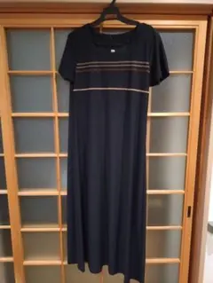 黒　ロングワンピース