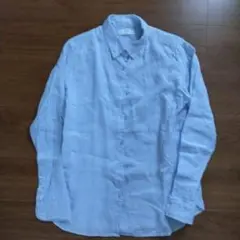 ユニクロ水色の長袖プレミアムリネンシャツ