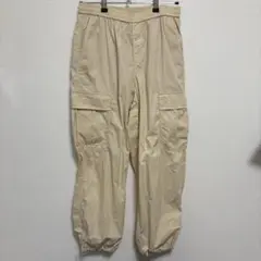 UNIQLO ベージュカーゴパンツ M