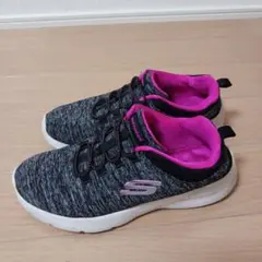 SKECHERS ブラック/ピンク スニーカー