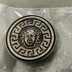 未使用　GIANNI VERSACE ジャンニヴェルサーチ ボタン 大