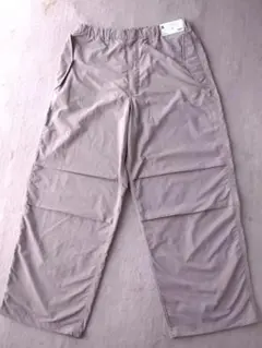 GU パラシュートパンツ