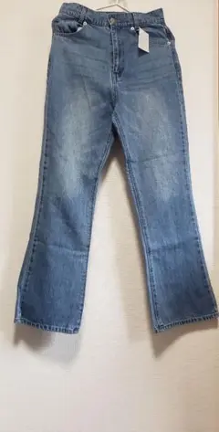 Item thumbnail for item db054c8d-7e5a-4bfe-b3ac-c8f8f4ebadf8