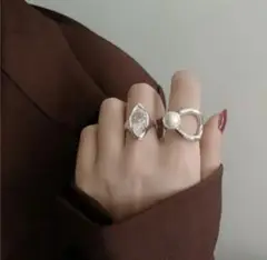 Clear stone ring & Oval Pearl ring 2set