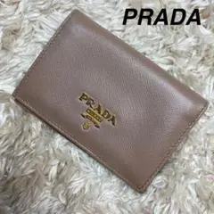 美品⭐️PRADA カードケース ベージュ サフィアーノレザー ロゴ金具