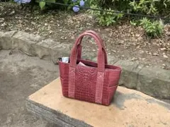 クロコ型押し　牛革トートバッグ　えんじ色
