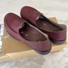 Item thumbnail for item 415070c5-e4da-4828-9a4f-c216d2e752fd