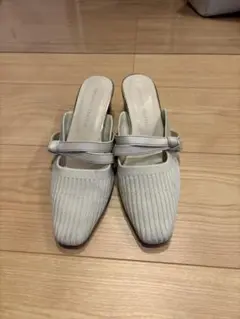 ライトグレー ストライプ模様 ミュール