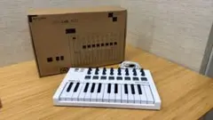 Item thumbnail for item 7a62940c-f9fe-479c-ba23-7a0d766c5008