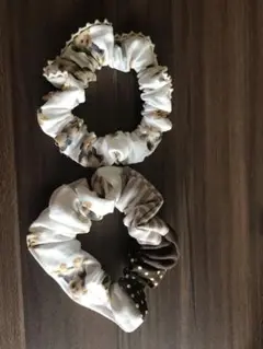 シュシュ　2個組ヨーキー　ハンドメイド