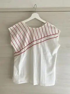 ホワイト/レッド ストライプ 半袖シャツ