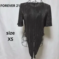フォーエバー 21 / トップス 半袖 プリーツ ブラック XS