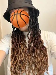 Item thumbnail for item 96832591-1cb1-4c01-80e5-ad977cd8bca1