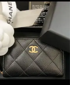 Chanel ラウンドジップ