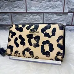 【美品】 coach 長財布　Wジップ　ラウンドジップ　レオパード　豹柄　レザー