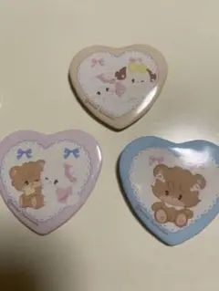 mikko illustrations ハート型　缶バッジ