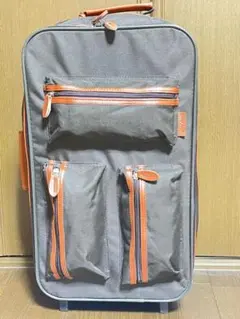 【送料込み】キャリーバック 軽量 ポケット多数 旅行用カバン