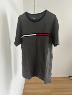 《超美品》TOMMY HILFIGER グレー Tシャツ XL