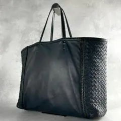 Item thumbnail for item 579e8cd8-5d55-430a-9952-7b8571c5e0b3