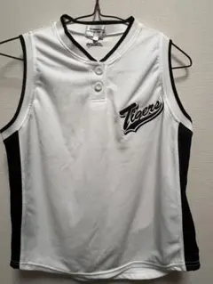 阪神タイガースファンクラブ会員特典ノースリーブ　レディースウェア　Lサイズ