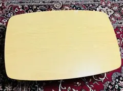 木製テーブル