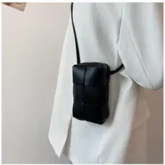 【黒/ミニ クロスバッグ】iPhoneケース あみあみ カラフル スマホポーチ