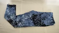 デニム風レギンス 青と黒のパターン