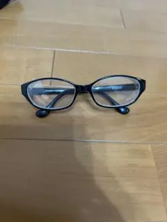 ブラックフレーム 花粉用メガネ