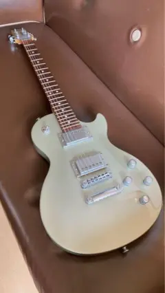 【新品弦張替済】Charvel エレキギター Refinement レスポール型 CHARVEL Refinement レスポール タイプの通販 by ponco's shop