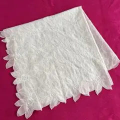 ★おひざかけ 2枚セット 刺繍・レース　未使用