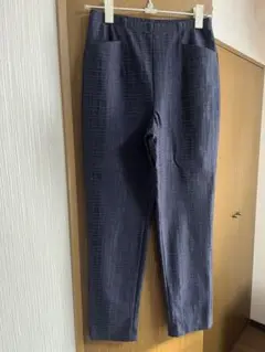 ダークブルー チェック柄 スリムフィットパンツ