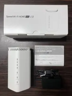 Speed Wi-Fi HOME 5G L12 本体、電源コード、説明書