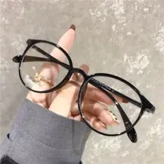 A新品☆安心のメルカリ便☆インスタ映え☆伊達メガネ☆トレンドカラー☆ブラック☆